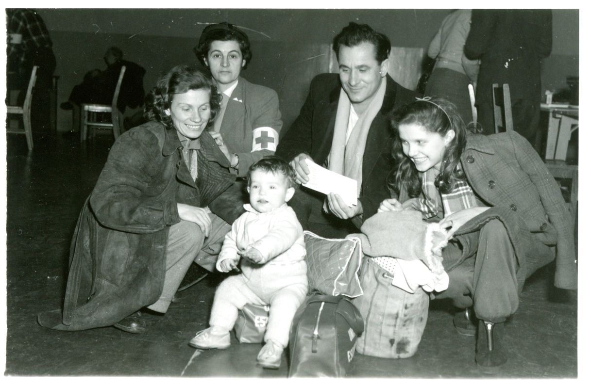 Erkezes_BC-be_1956-1957_Sziklai_02.jpg