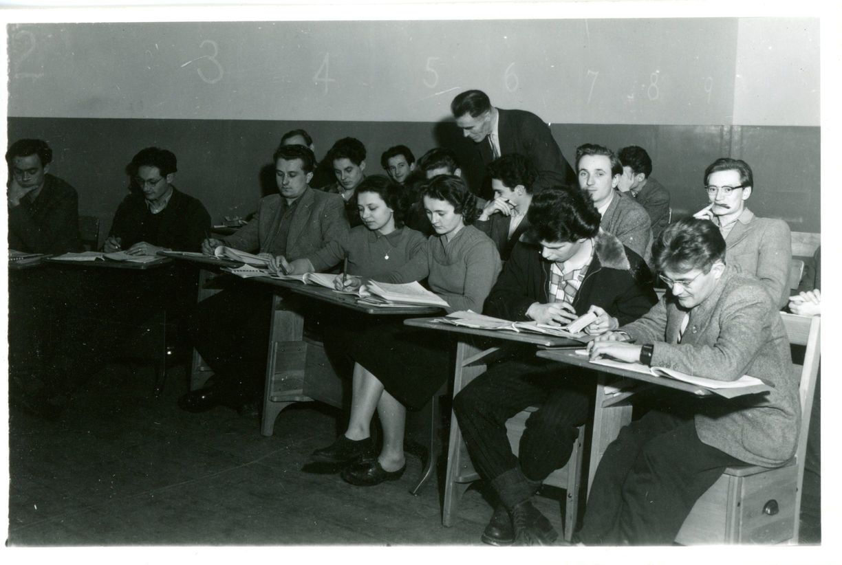 Erkezes_BC-be_1956-1957_Sziklai_03.jpg